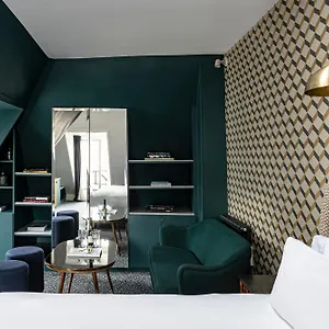 Grand Pigalle Experimental Parijs